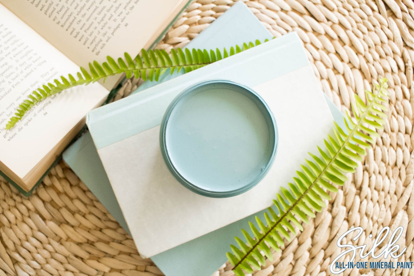 Harbor Dixie Belle Silk All-In-One Mineral Paint in soft airy powder blue