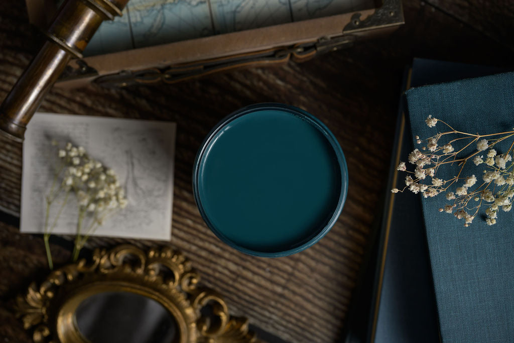 Heirloom- Dixie Belle Chalk Mineral Paint
