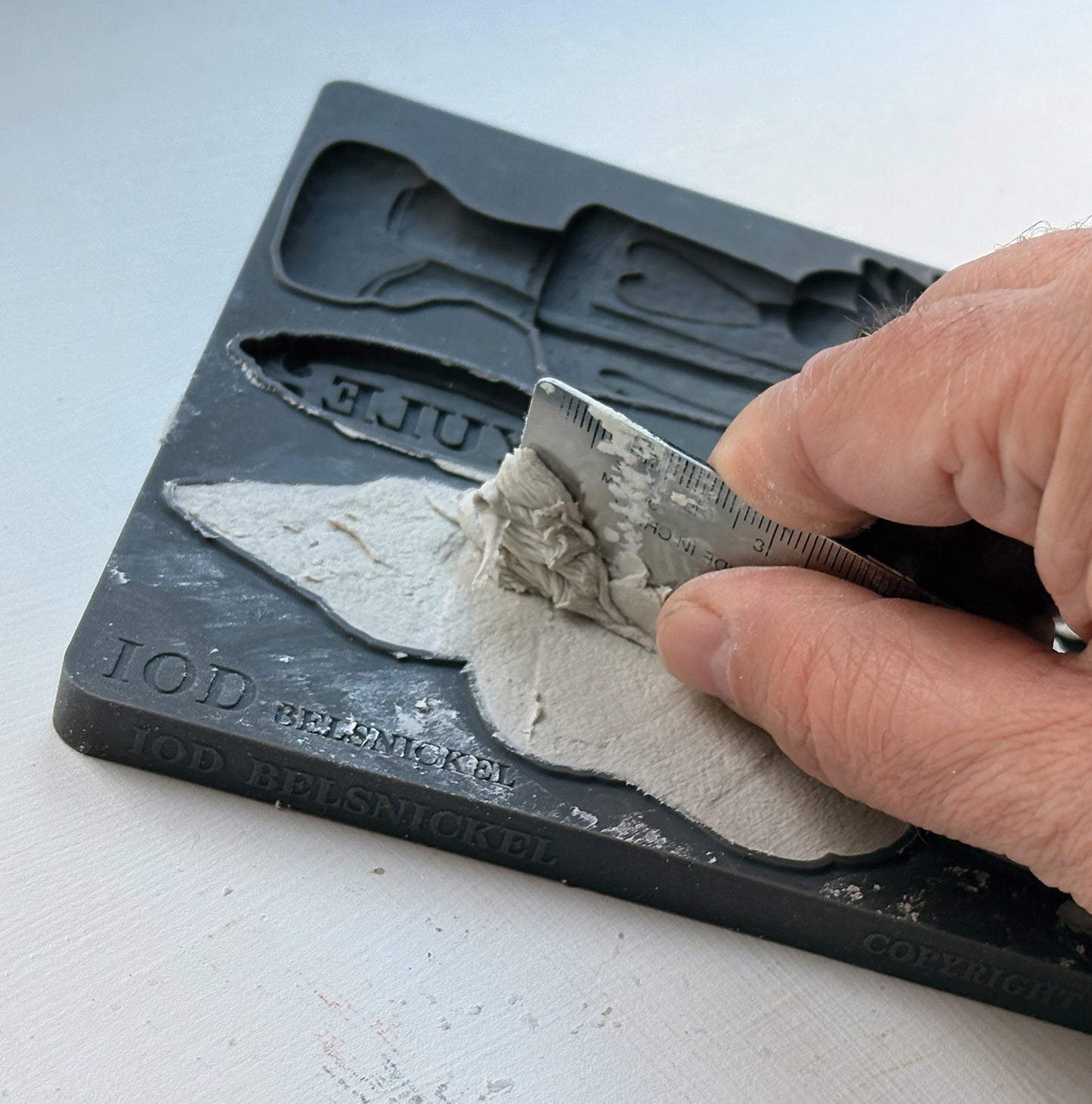 Belsnickel Mould (IOD) Iron Orchid Designs – 6x10
