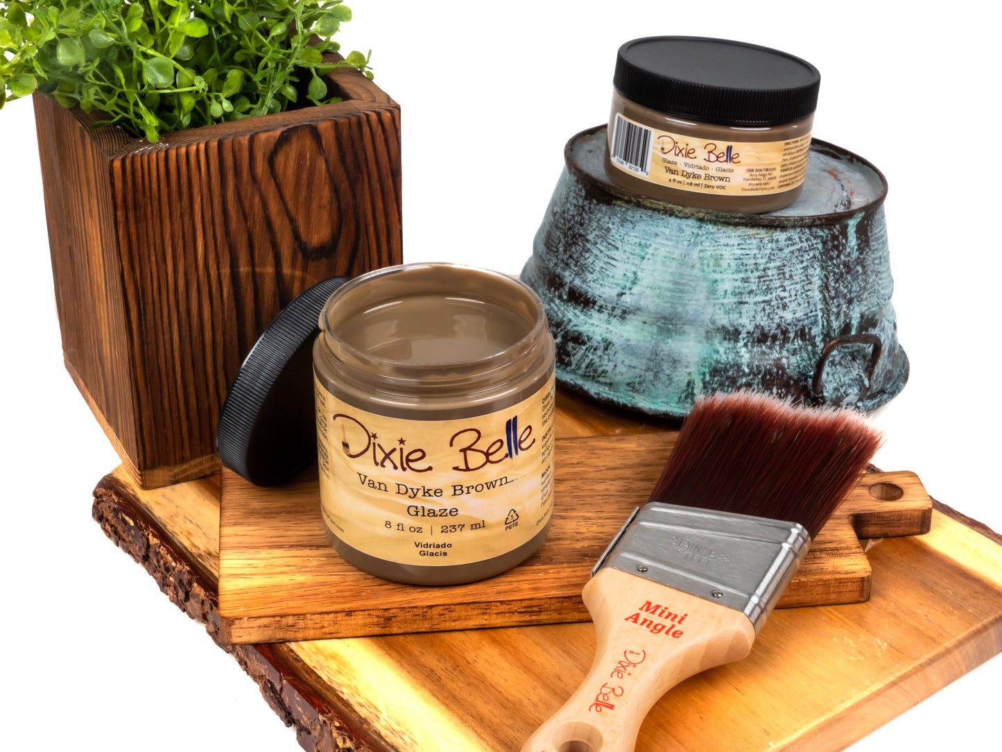 Van Dyke Brown Glaze – Dixie Belle Paint