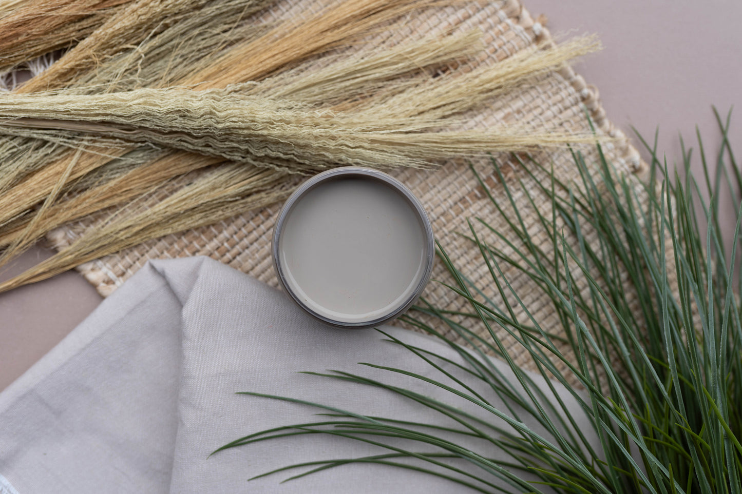 Badlands Dixie Belle Silk All-In-One Mineral Paint in warm greige