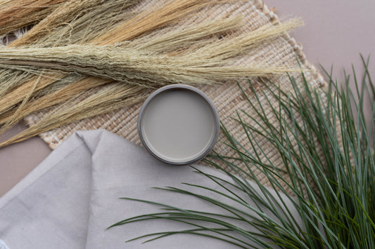 Badlands Dixie Belle Silk All-In-One Mineral Paint in warm greige