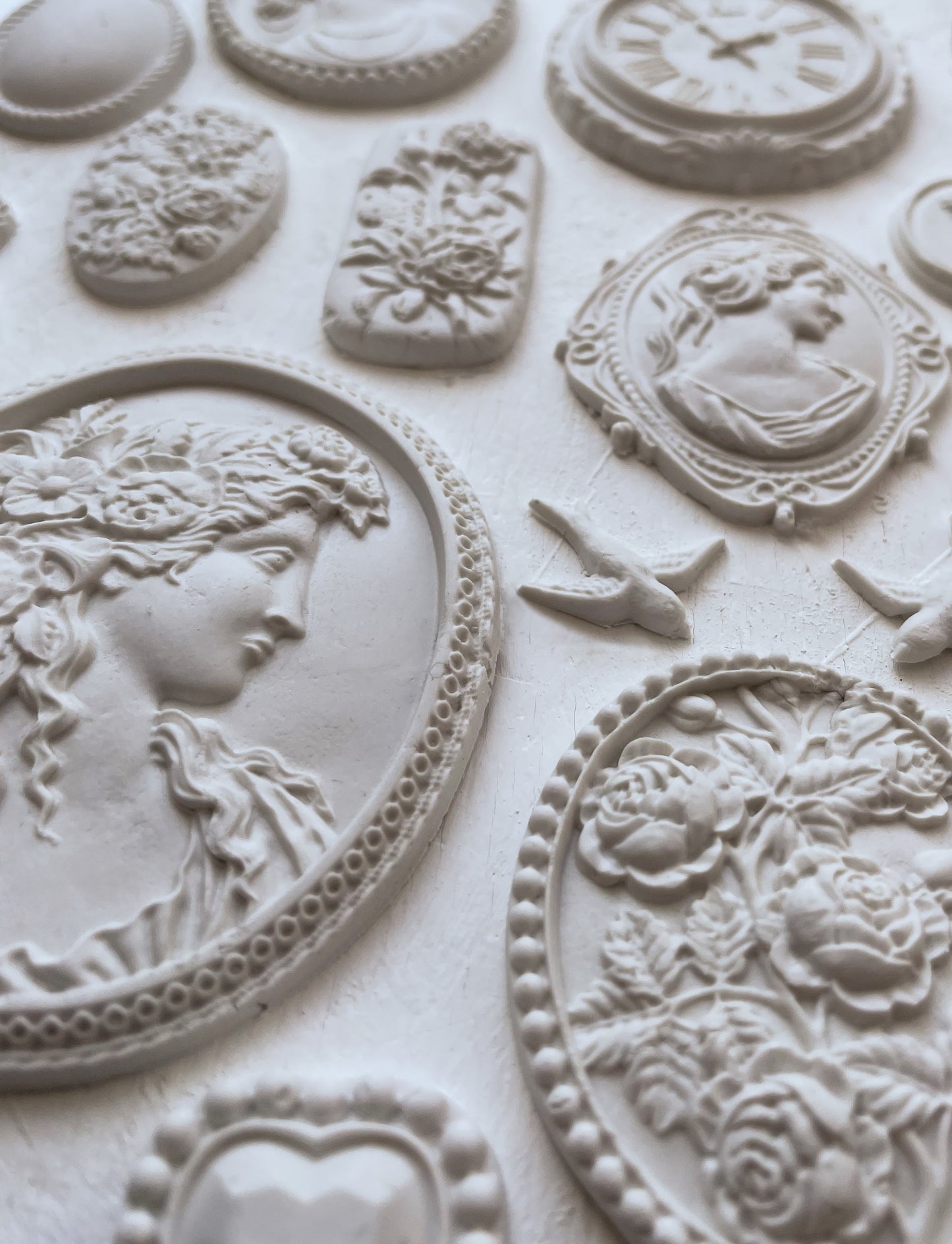 Cameos Mould (IOD) Iron Orchid Designs- 6x10