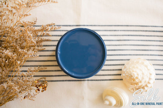 Cape Current Dixie Belle Silk All-In-One Mineral Paint in rich navy blue
