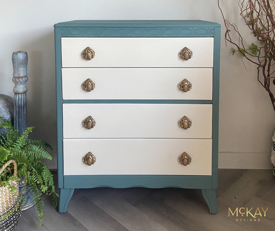 Dixie Belle Blue Grass Chalk Mineral Paint | Green Furniture Paint