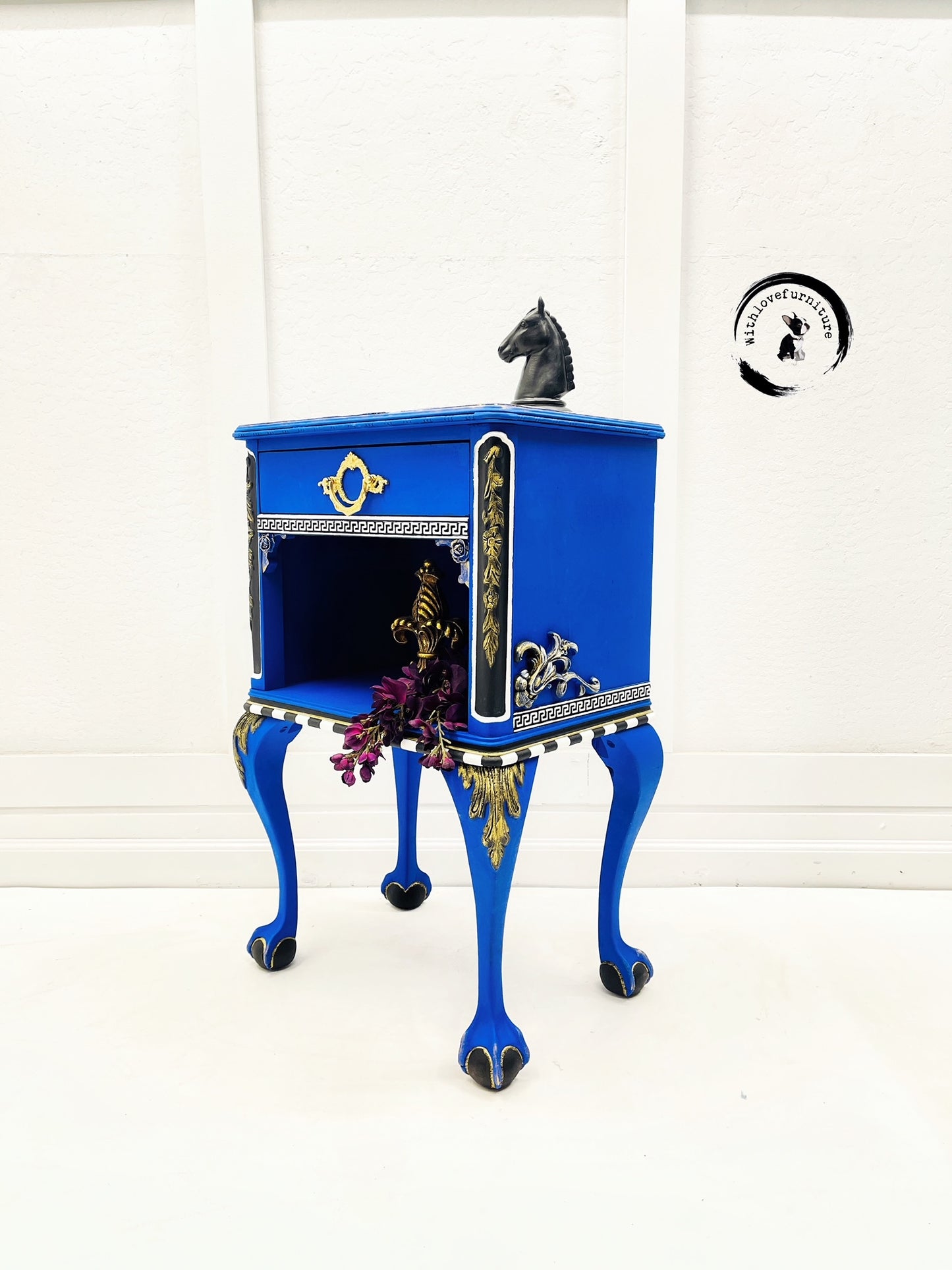 Vintage End Table painted with Dixie Belle Cobalt Blue Chalk Mineral Paint for a bold blue furniture makeover Staged
