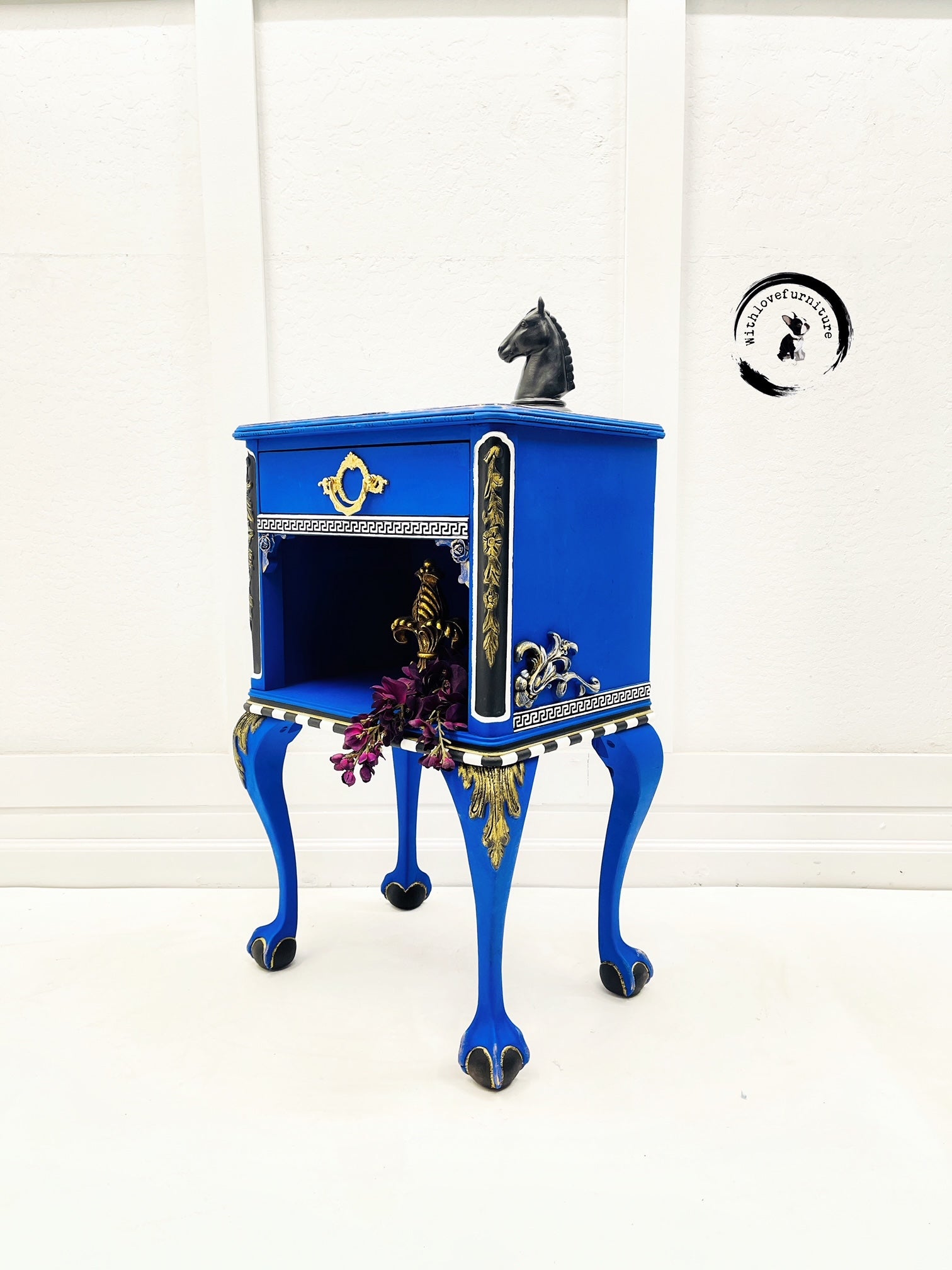 Vintage End Table painted with Dixie Belle Cobalt Blue Chalk Mineral Paint for a bold blue furniture makeover Staged