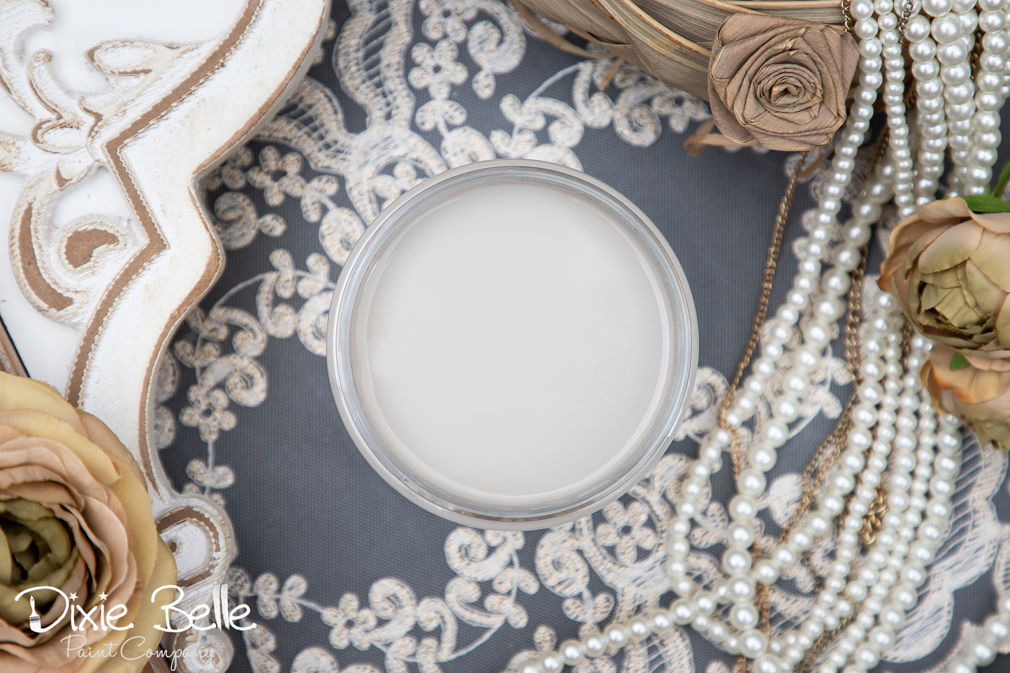 French Linen- Dixie Belle Chalk Mineral Paint