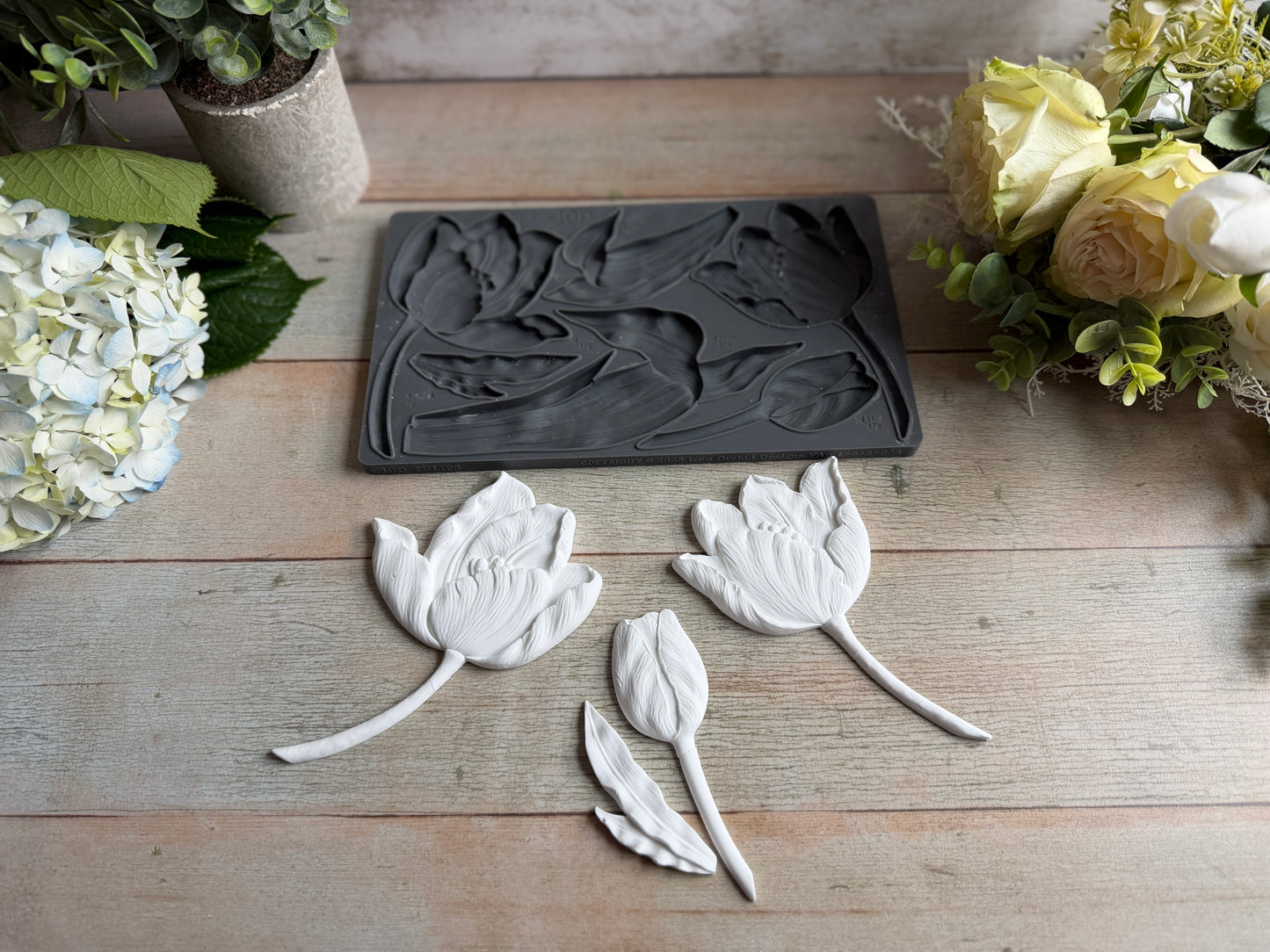 Tulips Mould (IOD) Iron Orchid Designs- 6x10
