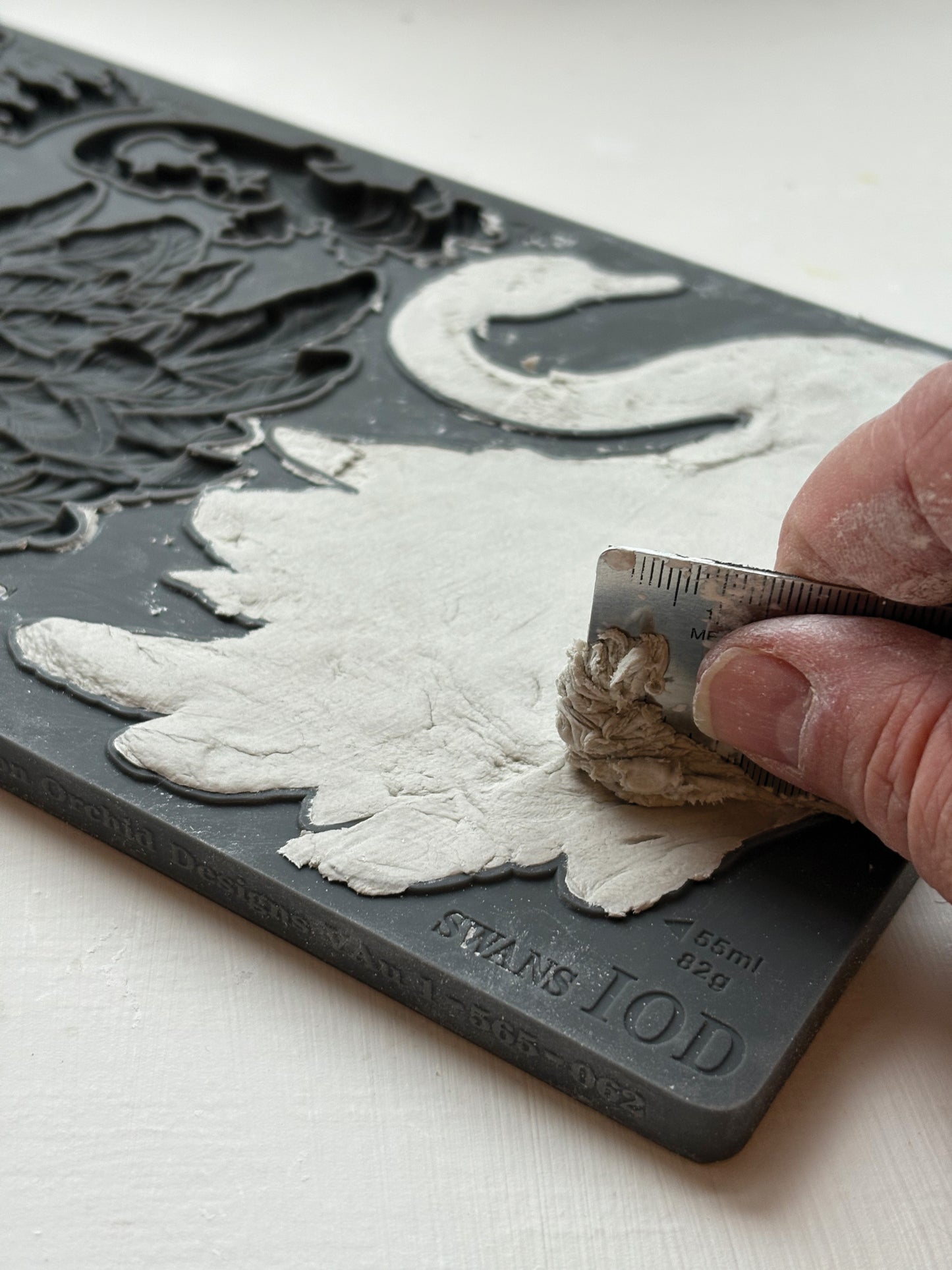 Swans Mould (IOD) Iron Orchid Designs- 6x10