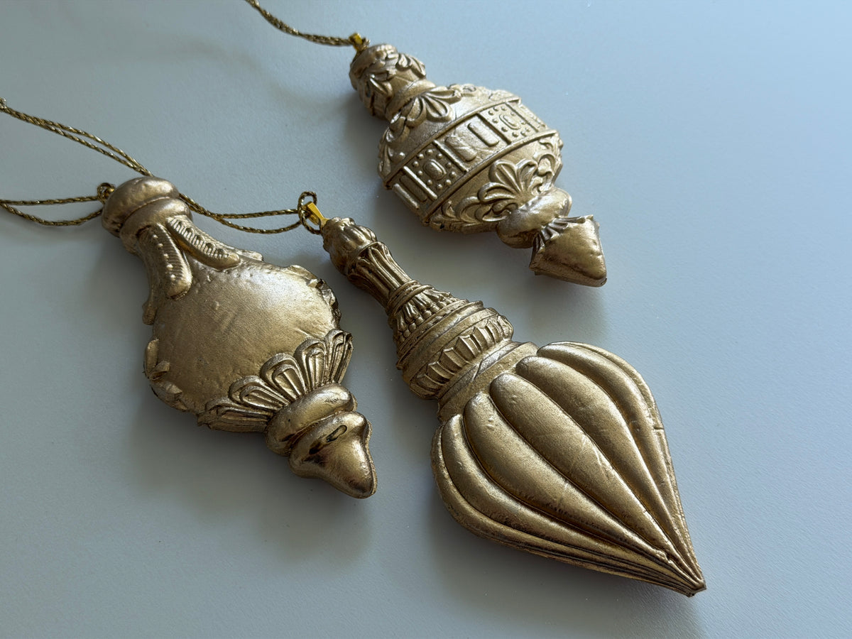 Baubles Mould (IOD) – Iron Orchid Designs **** PREORDER****