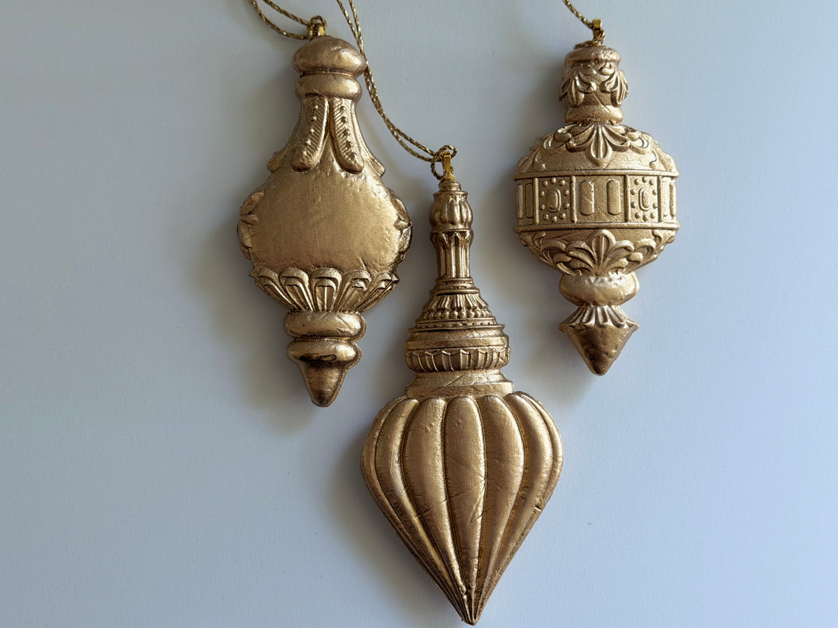 Baubles Mould (IOD) – Iron Orchid Designs **** PREORDER****