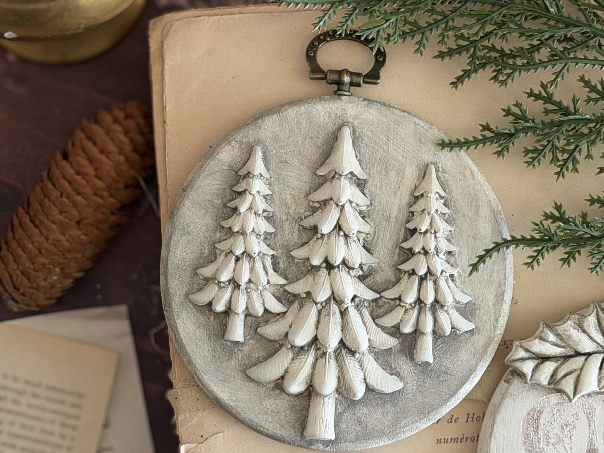 Boughs of Holly Mould (IOD)– Iron Orchid Designs *****PREORDER*****