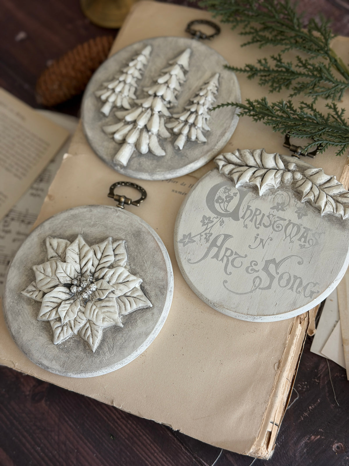 Boughs of Holly Mould (IOD)– Iron Orchid Designs *****PREORDER*****