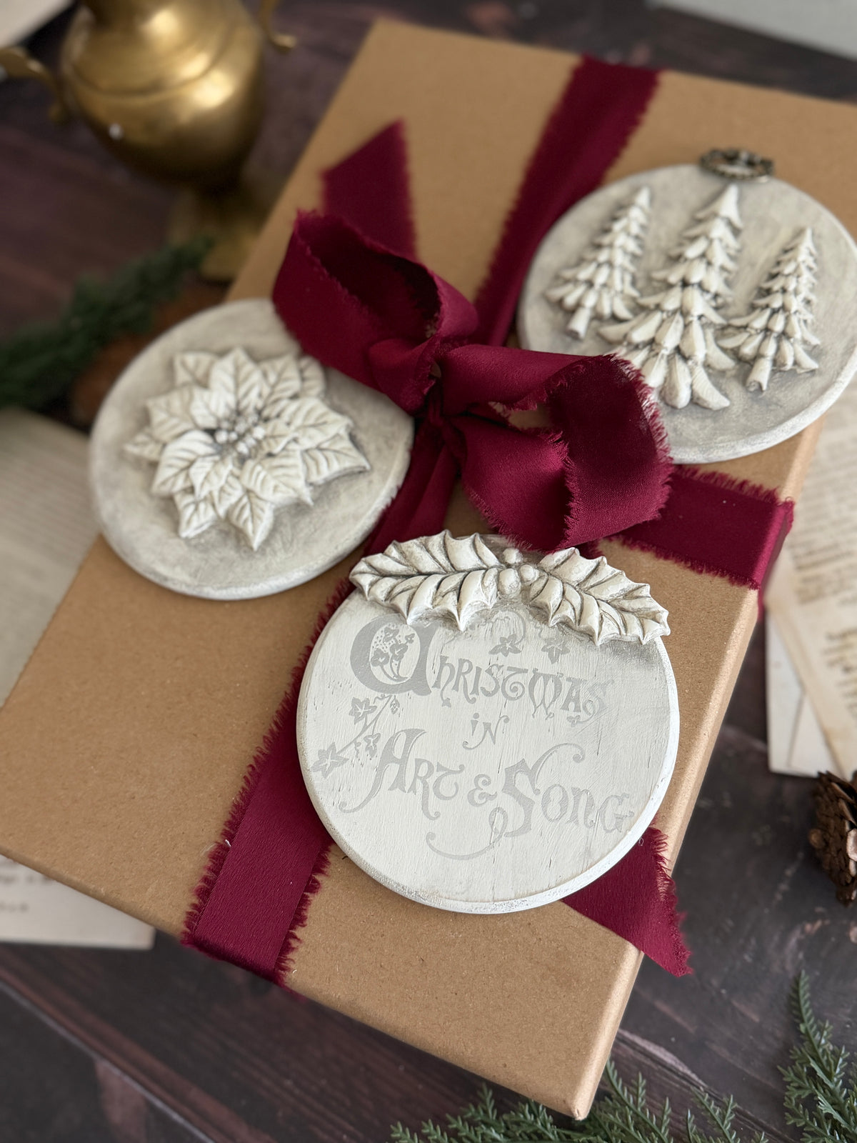 Boughs of Holly Mould (IOD)– Iron Orchid Designs *****PREORDER*****