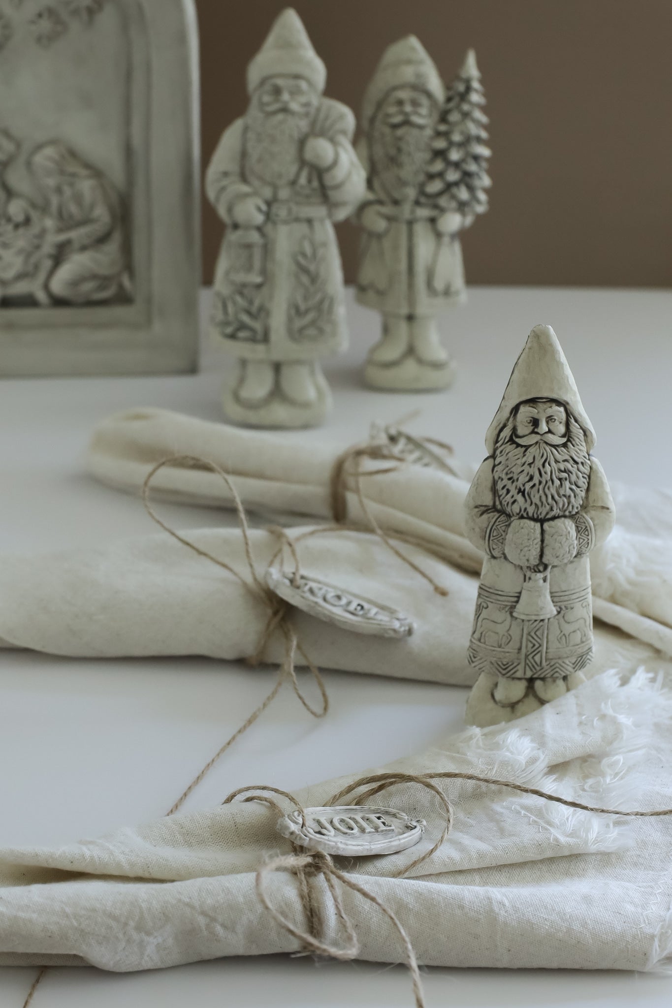 Belsnickel Mould (IOD) Iron Orchid Designs – 6x10