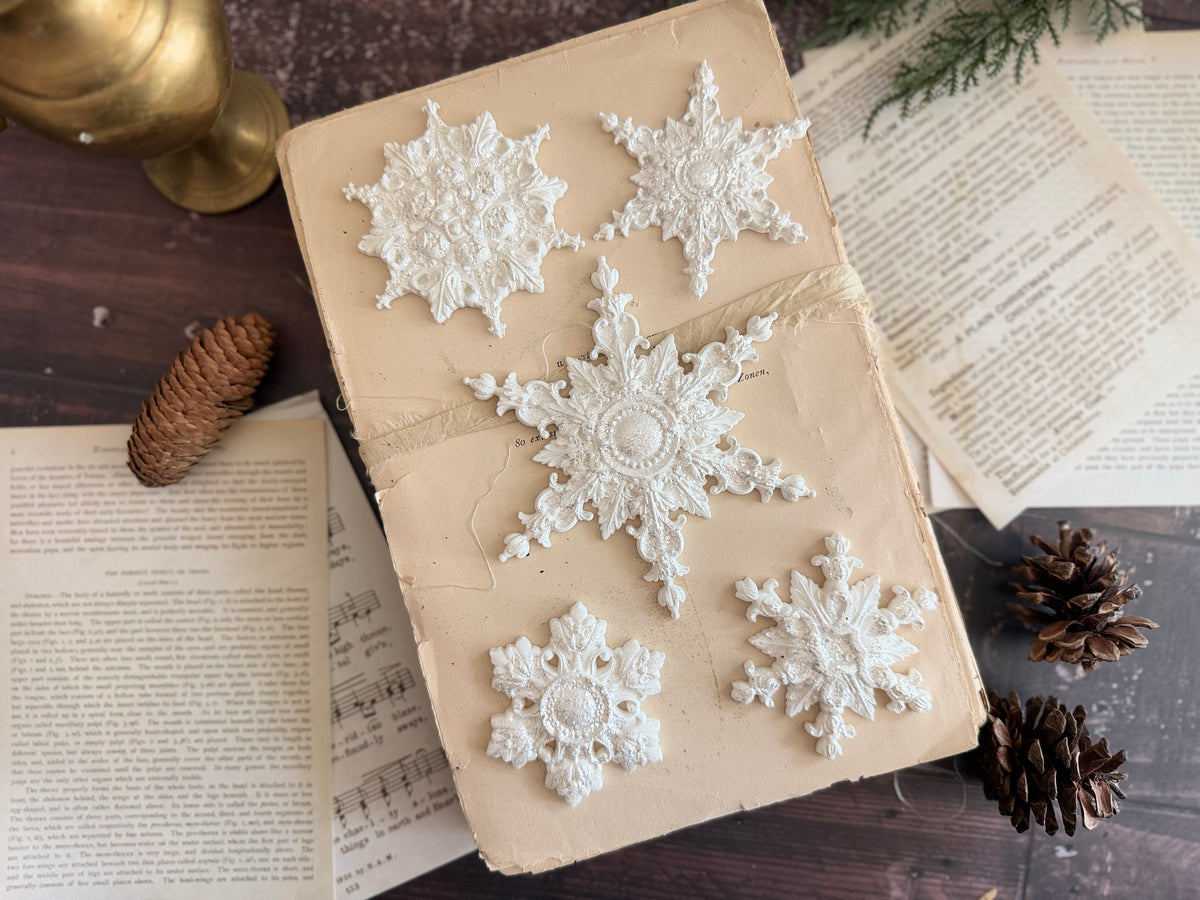 Snowflakes Mould – Iron Orchid Designs *****PREORDER*****