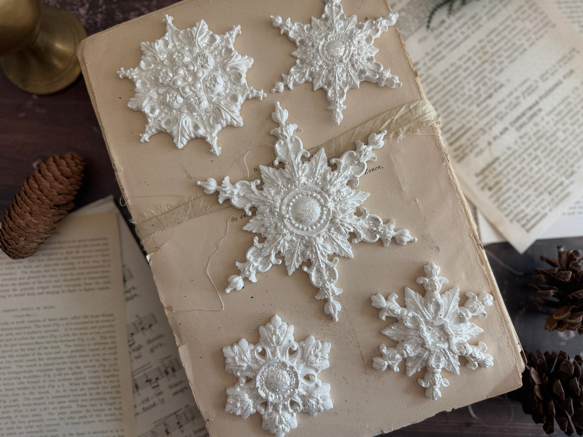 Snowflakes Mould – Iron Orchid Designs *****PREORDER*****
