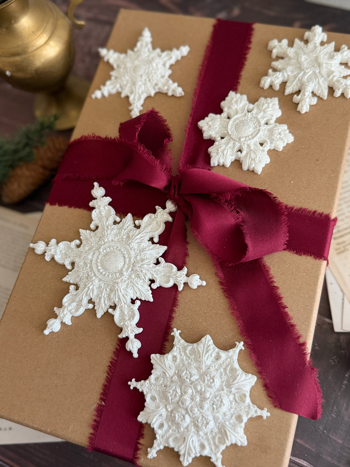 Snowflakes Mould – Iron Orchid Designs *****PREORDER*****