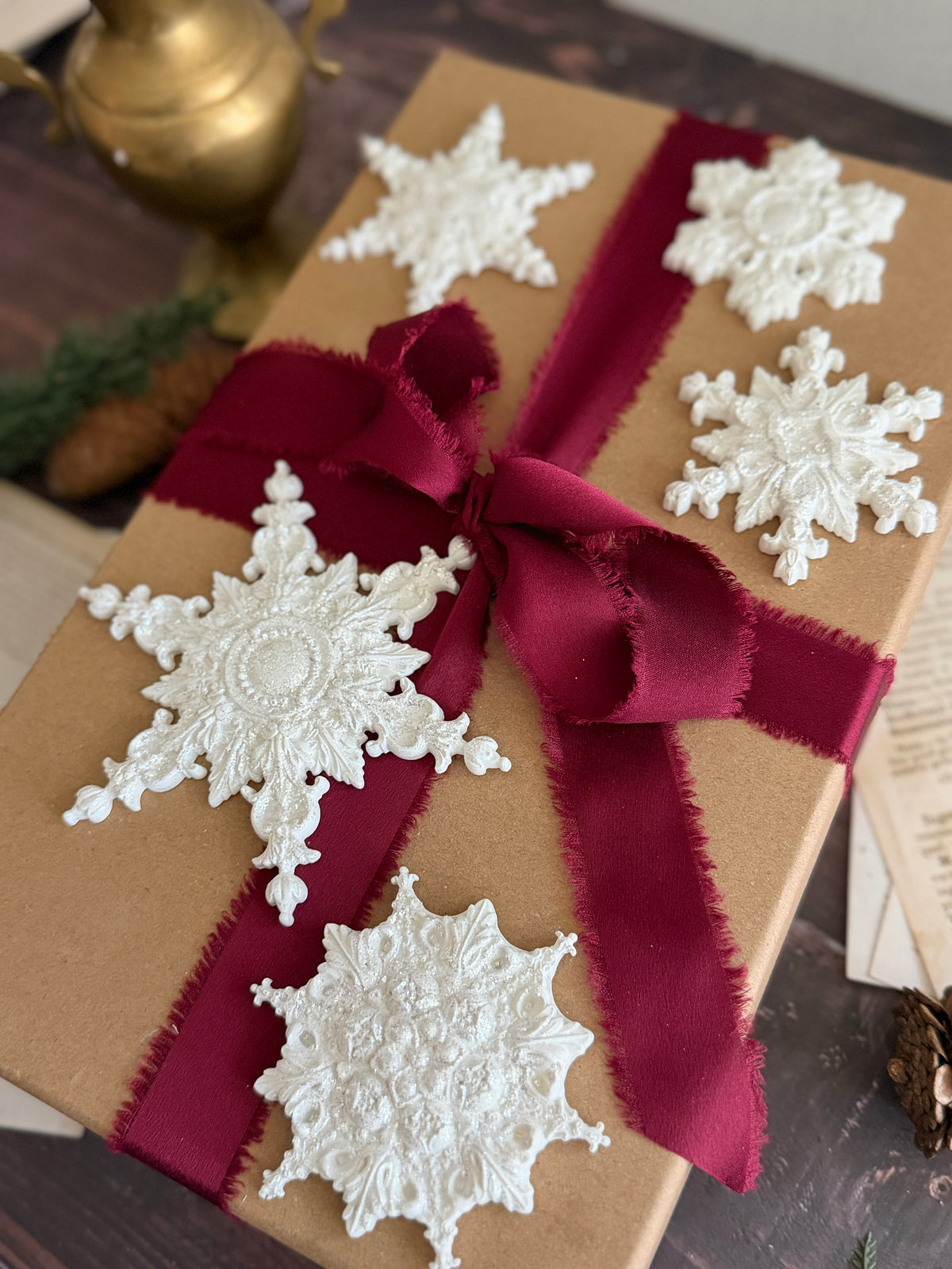 Snowflakes Mould – Iron Orchid Designs *****PREORDER*****