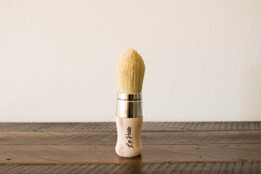 La Petite Brush- Dixie Belle Paint