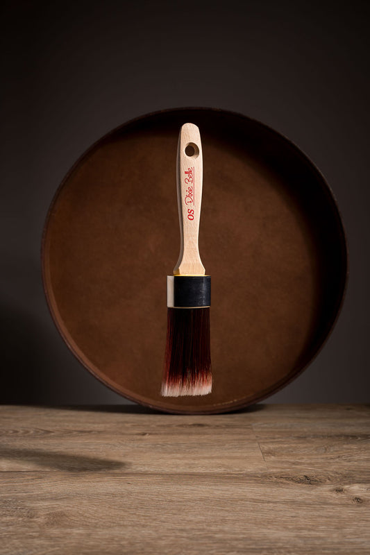 Oval Small- Synthetic Brush - Dixie Belle Paint