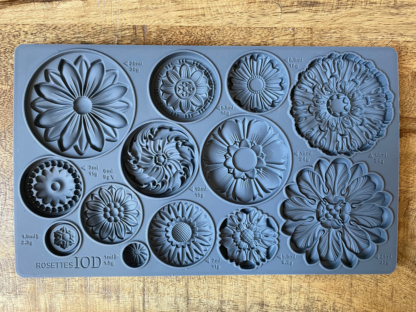 Rosettes Mould (IOD) Iron Orchid Designs- 6x10